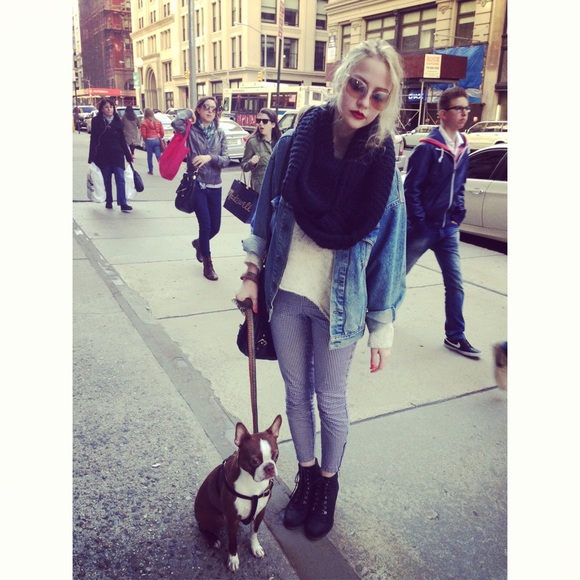 Meet your buyer/seller! - Picture 4 of 4