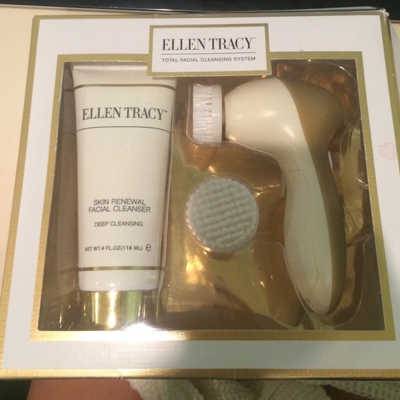 Ellen Tracy skin renewal