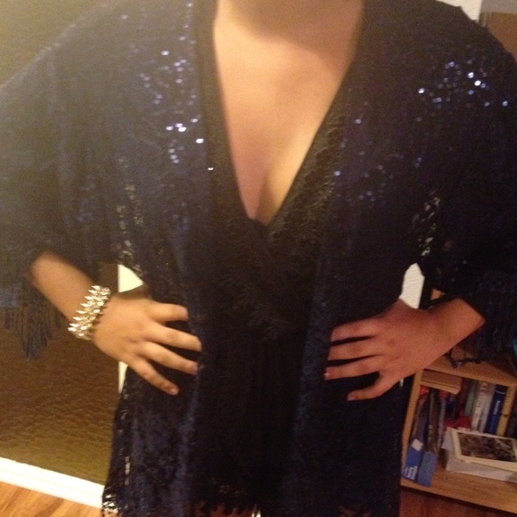 Royal blue fringed kimono. HP🎉 - Picture 2 of 4