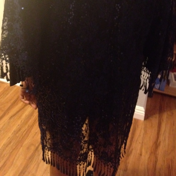 Royal blue fringed kimono. HP🎉 - Picture 4 of 4