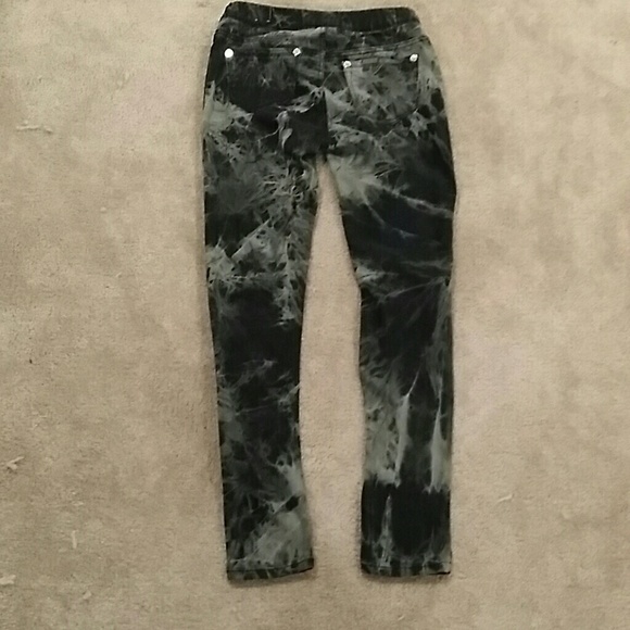 Black Distressed Skinny Jeans - Picture 2 of 4