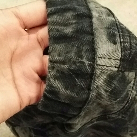 Black Distressed Skinny Jeans - Picture 4 of 4
