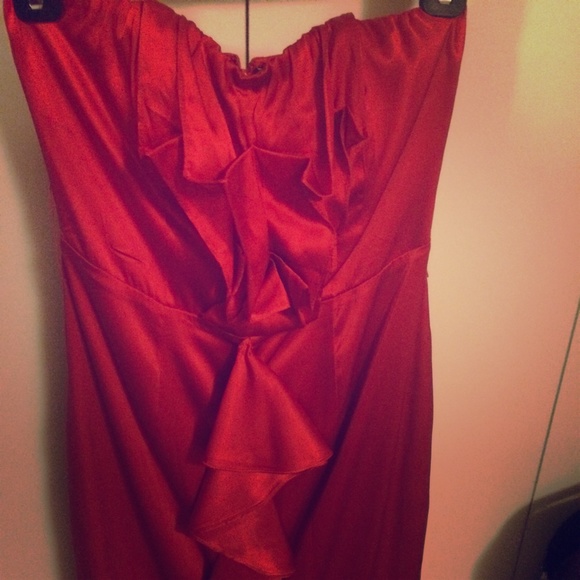 Romantic Red Express Ruffle Dress Size 2