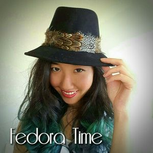 NWOT | Feather Trimmed Wool Fedora