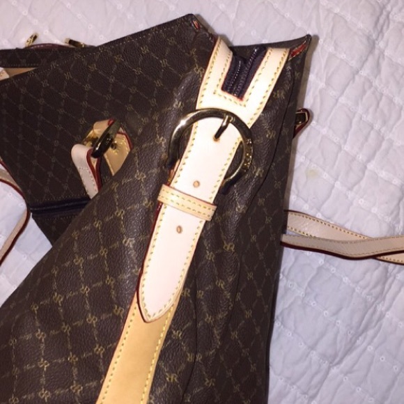 Large Rioni Tote - Picture 4 of 4