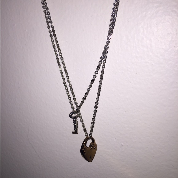 Fossil Heart Lock and Key Necklace - Picture 3 of 4