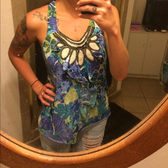 Bongo top large - Picture 2 of 3