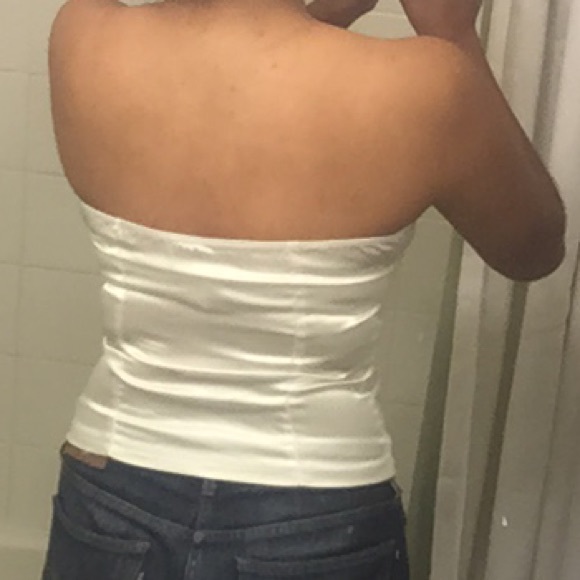 Strapless cute white top - Picture 2 of 3