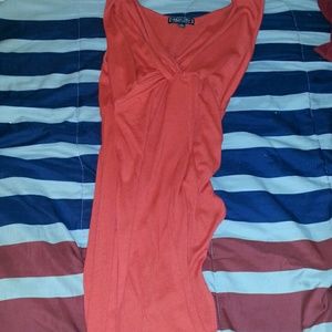 Fitted spilt red dress !