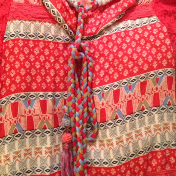 Pretty pink lace blouse - Picture 2 of 2