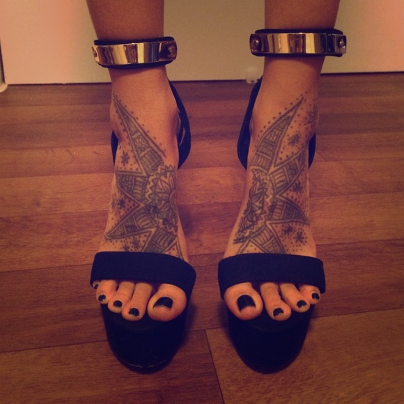 Forever 21 Platform Black Heels