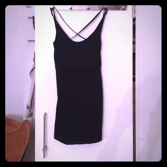 Black sleek n sexy dress