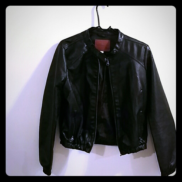 Black Leather Jacket - Picture 1 of 3