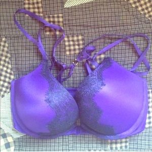 32D VS Bombshell. Purple and Lace NWOT
