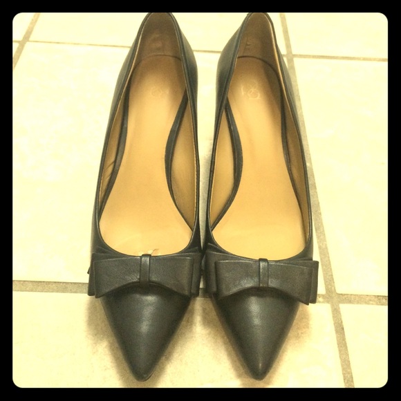 Leather Bow-tie heels