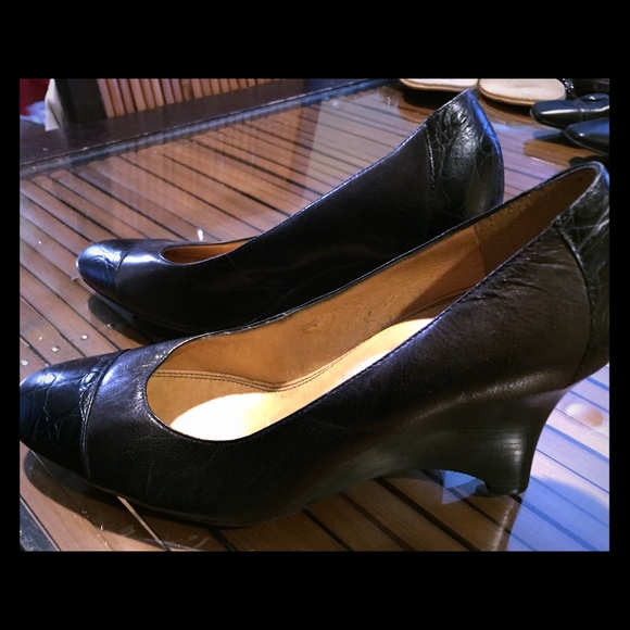 Unisa wedge heel