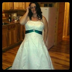 Wedding dress
