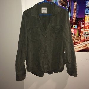 AEO button down shirt