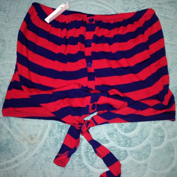 Red and navy blue striped crop top