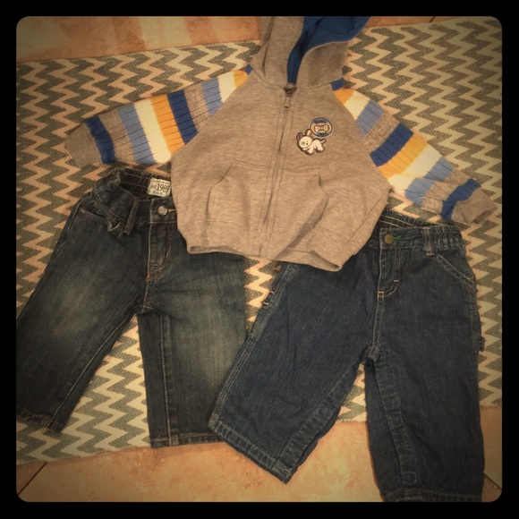 BOY SWEATER & JEANS