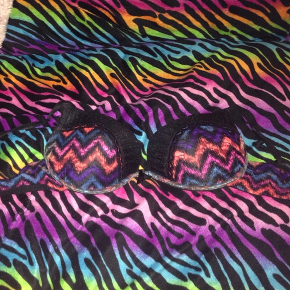 36D bra