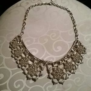 Silver collar necklace