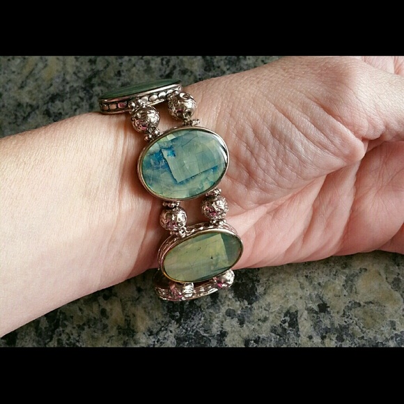 Beautiful watch. Never warn. Stretchy. - Picture 2 of 2