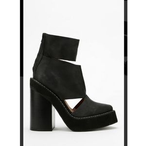 🍀SALE🍀Jeffrey Campbell feria boot