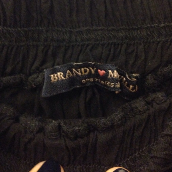 Brandy Melville skirt - Picture 2 of 2