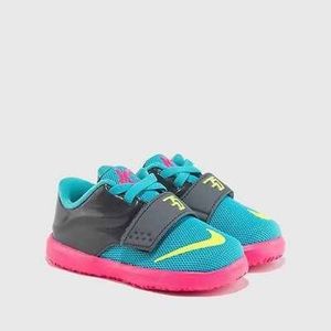 Toddler Kd size 7c