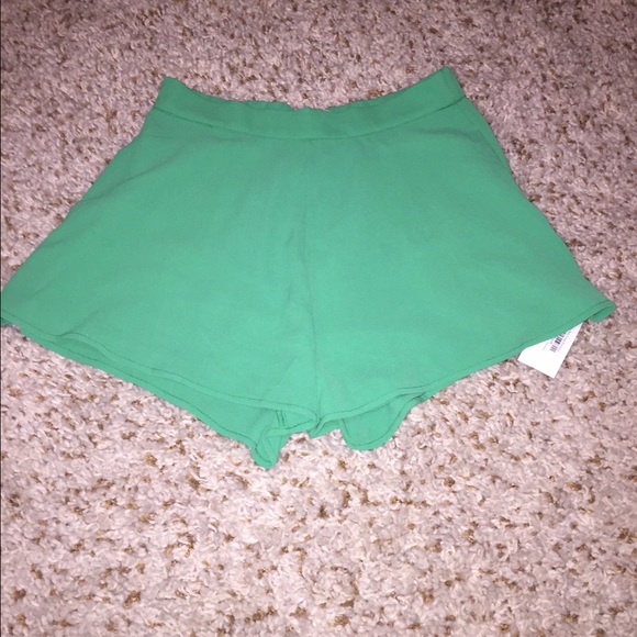 Green high waisted shorts