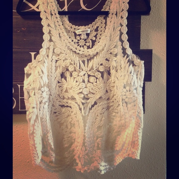 Lace tank top sz medium