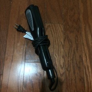 Revlon Hair Straightener!!!!!