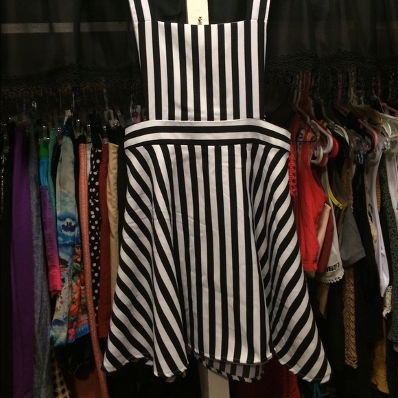 Striped jumper dress - Picture 2 of 4