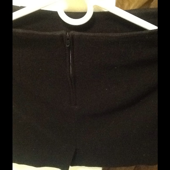 Skirt - Picture 2 of 3