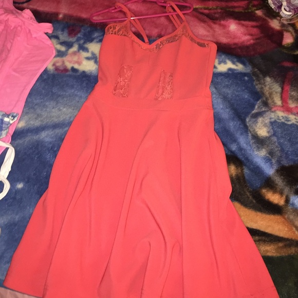 Cute dress with straps