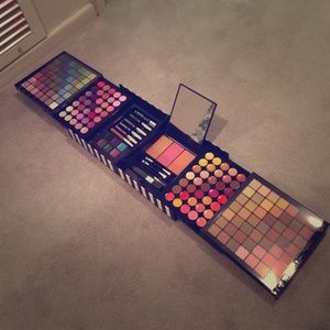 Sephora fold up makeup kit