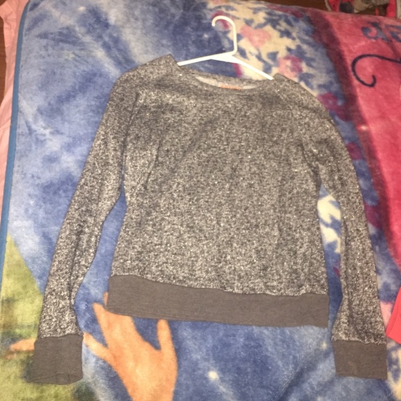 Women's gray long sleeve