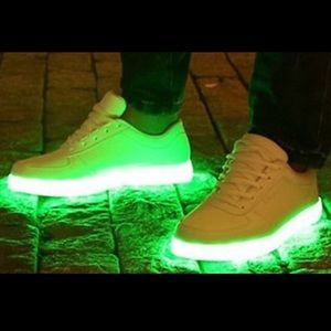 LED LIGHT UP SHOES