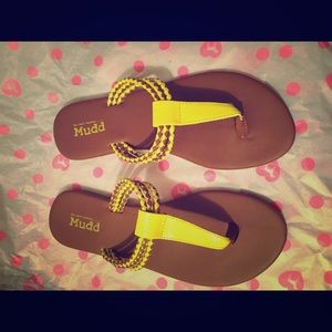 💢SOLD💢Flip flops