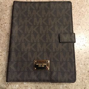 Michael Kors iPad 3/4 case with stand