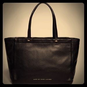 Marc Jacobs Black What's The T Leather Tote