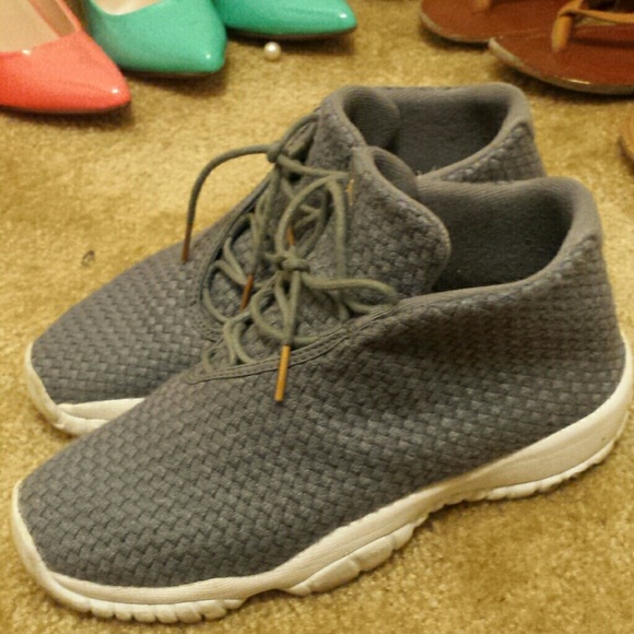 White and cool grey jordan futures