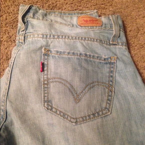 Levi's boyfriend jeans