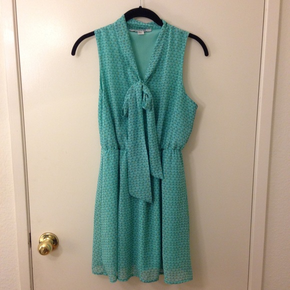 Forever 21 Seafoam Green Lights Dress w/ Tie