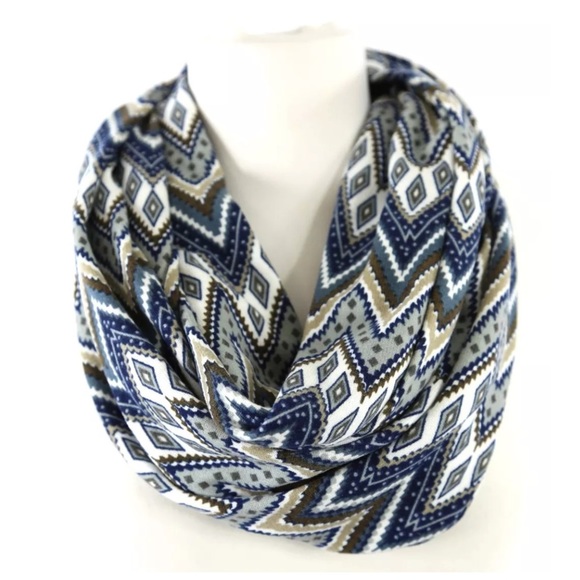 ‼️PRICE FIRM LAST CALL Chevron Infinity Scarf B35 - Picture 2 of 3