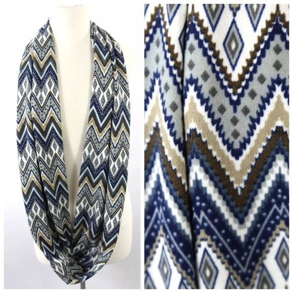 ‼️PRICE FIRM LAST CALL Chevron Infinity Scarf B35 - Picture 3 of 3