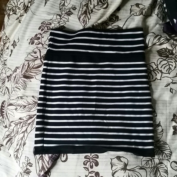 Black and white stripped skirt