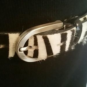 Casual Corner Accessories - โณ Casual Corner Zebra Leather Belt โณ Casual Corner Accessories - โณ Casual Corner Zebra Leather Belt โณ