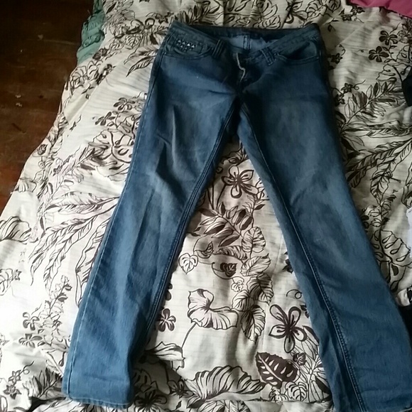 Jeans with studs